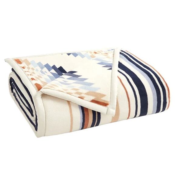 Pendleton Reversible Plush Throw savanna strip - Picture 5 of 5